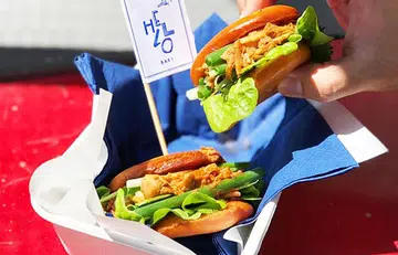 vegan chilli crab mantou sliders from Hello Baby