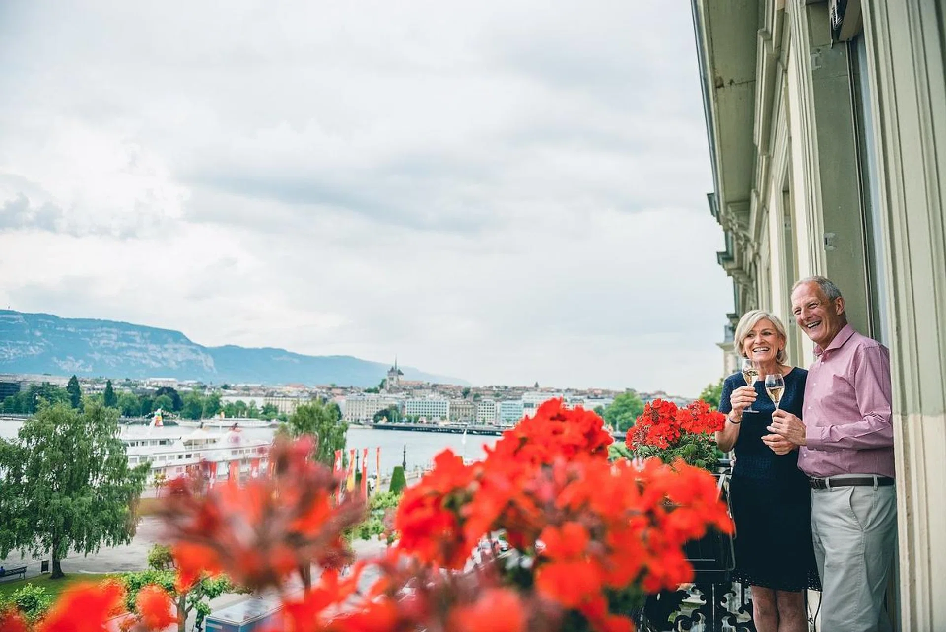 Lake Geneva, Switzerland (Photo: Luxury Gold)