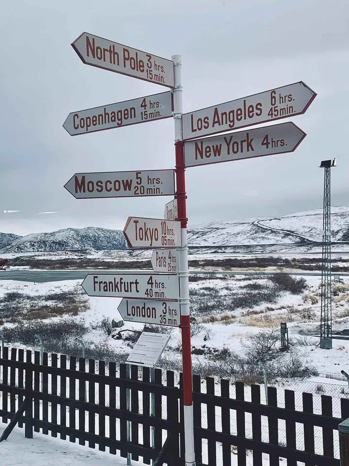 A signpost at Kangerlussuaq Airport. (Photo: Su-Yen Wong)
