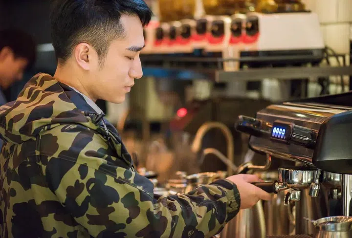 Neo Nie Yunchen, the founder of Heytea.