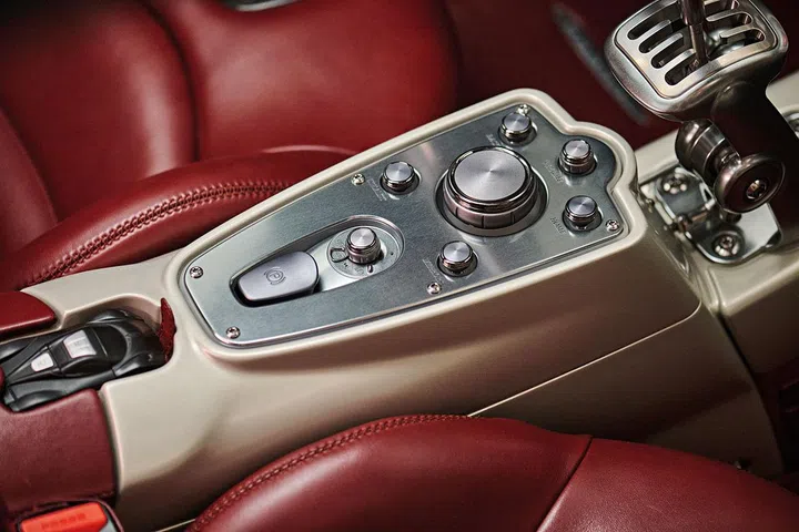 Pagani interior. (Photo: Pagani) 