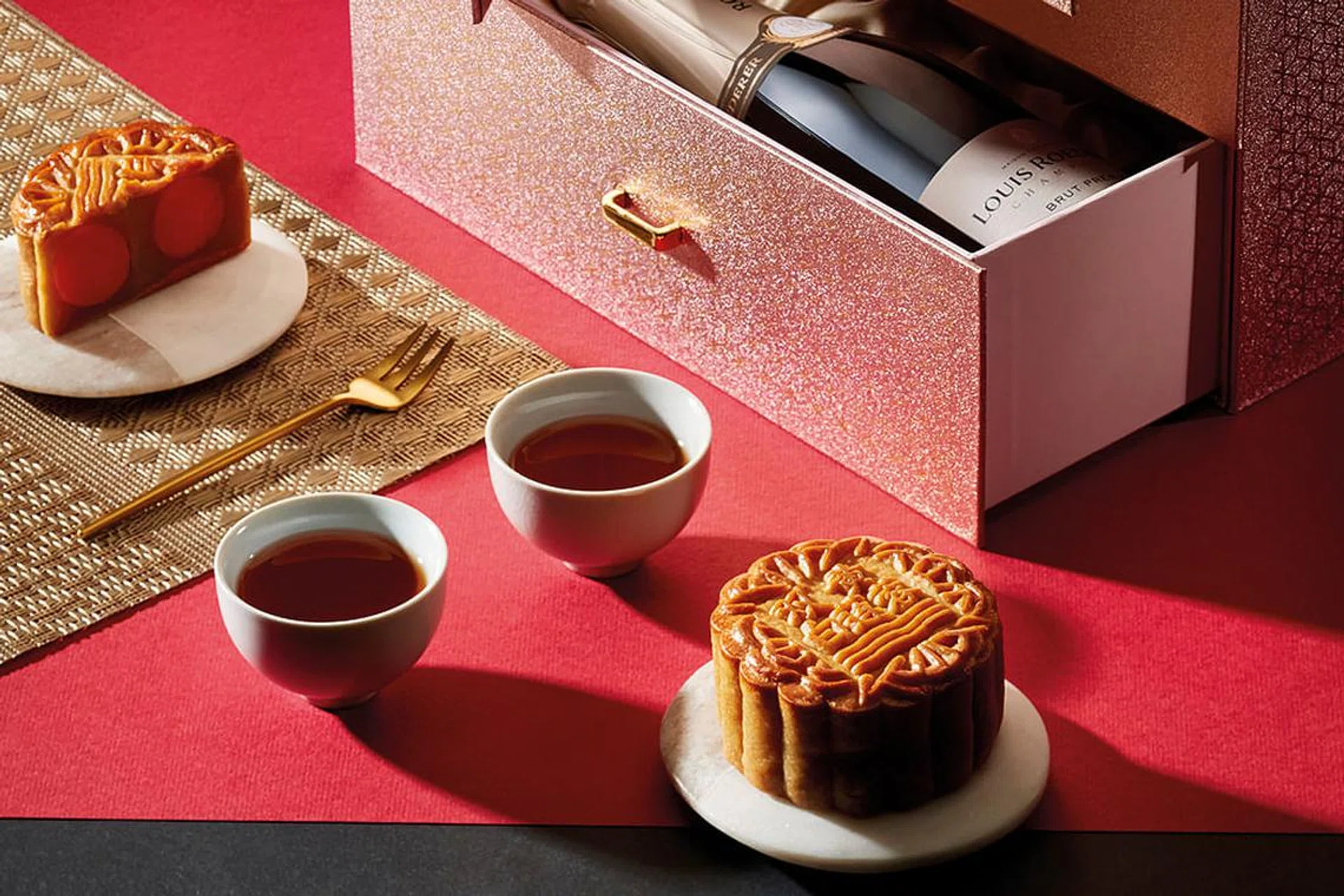 Madame Fan Premium mooncakes