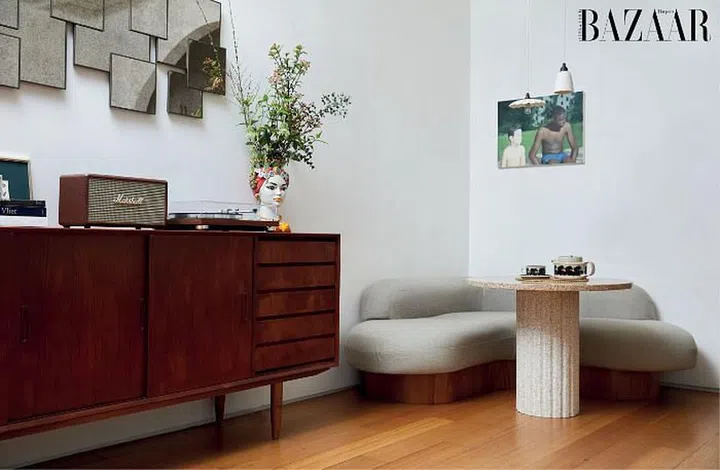 The cosy breakfast nook with a Jonathan Wateridge painting.