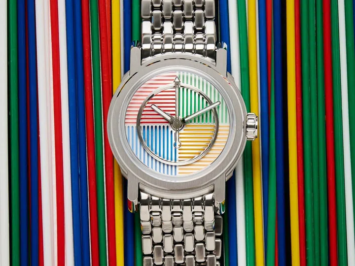 Singapore watch brands: The Horizon Watches Spectrum DotCom with a 38mm stainless steel case, a multi-layer dial featuring colourful quadrants beneath a CNC-machined steel upper layer, and an integrated stainless steel bracelet.