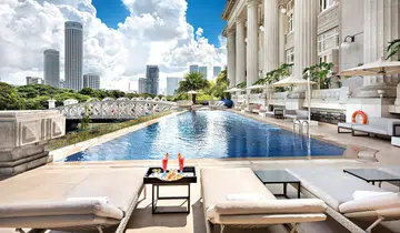 The Fullerton Hotel