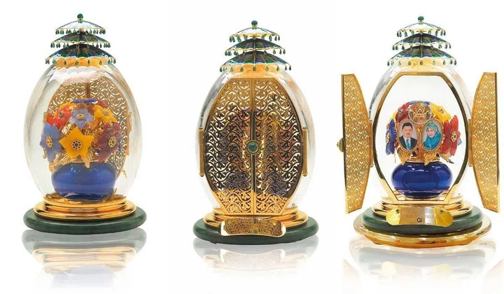 Sultan's Birthday Gift Royal Insignia