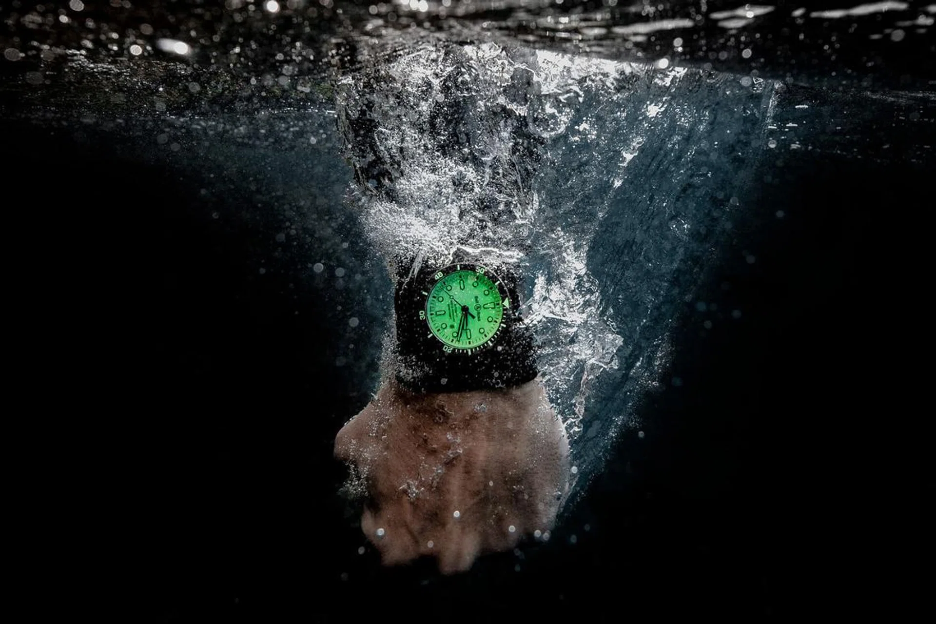 Bell & Ross BR03-92 Diver Full Lum punch