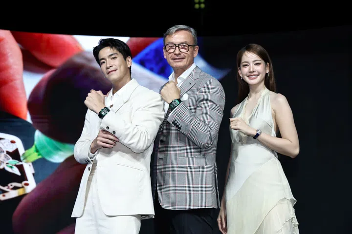 Franck Muller CEO Nicholas Rudaz with Thai celebrities Alek Teeradetch and Bow Maylada at Siam Paragon Bangkok Watch Week