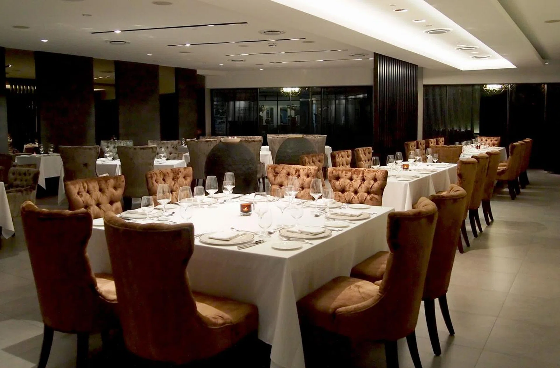 <br><h1>Yantra by Hemant Oberoi</h1><br>
Address: #01-28, Tanglin Mall <br>
Tel: 6836-3088<br>
Opening Hours: 12pm - 10pm<br>
<br>
At $68/pax, Yantra by Hemant Oberoi is offering dinner buffets on Oct 17, and lunch and dinner buffets on Oct 18 and 19. Expect to see an array of live cooking stations, such as chaat (Indian street food) and Raan carving stations, as well as signature dishes such as crab galouti and quiona papdi.
<br><br>
Diwali treats are also up for grabs in the form of traditional mithai, besan laddu and dates and nuts burfi, as well as home-made spiced nuts, including macadamia, pistachio, almond and cashew. Prices range from $39 to $89. <br><br><i><a href="http://www.yantra.com.sg/" target="_blank">http://www.yantra.com.sg/</a></i>
