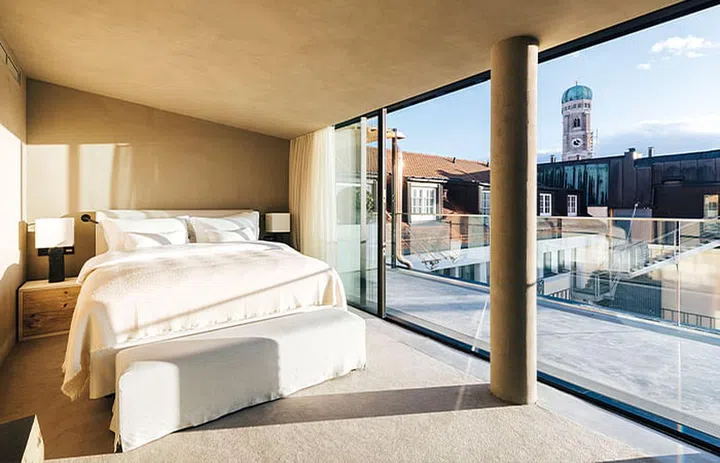 Bayerischer Penthouse with Garden