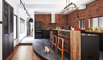 Pre-war Tiong Bahru Walk-up Apartment