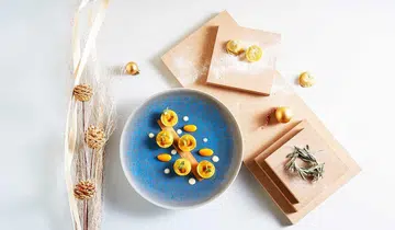 la brezza The-St-Regis-Singapore_LaBrezza_Tortellini-Al-Parmigiani-in-Brodo-di-Pollo
