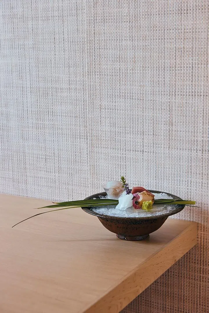Ishi’s range
of sashimi includes aori ika (squid), tsubugai (whelk) and chutoro (medium- fatty tuna).