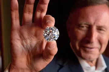 Diamonds D-colour - Laurence Graff, Graff Diamonds Chairman