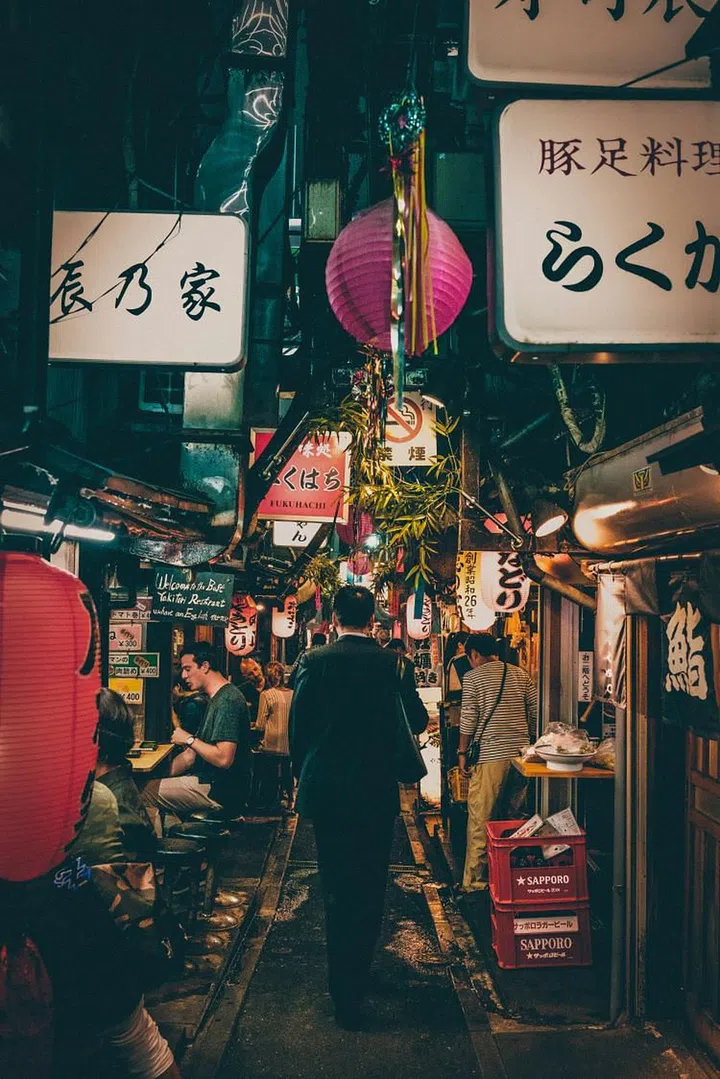 Photo: Unsplash, Chris Yang