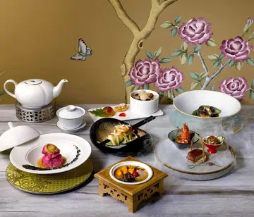 tea-infused six-course degustation menu