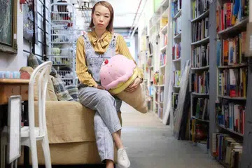 amanda lee koe author writer delayed rays of a star