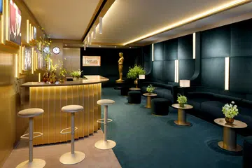 The Greenroom at the Oscars is hosted annually by Rolex since 2016, with a new design unveiled each year while reinforcing a sustainable approach through the reuse of its core structure.