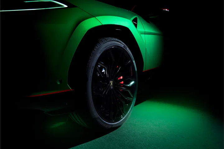 Urus SE tettonero