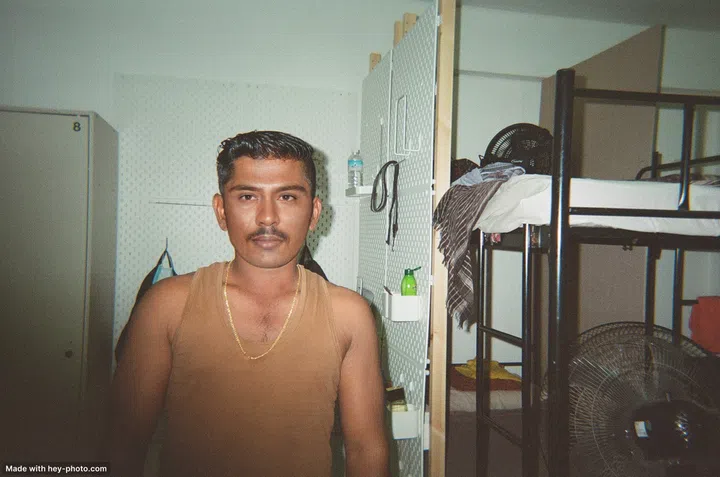 Panels with shelves and hooks help mark out the different spaces and give some privacy to those resting. (Photo: Agency)