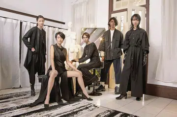 Singapore Fashion Struts On