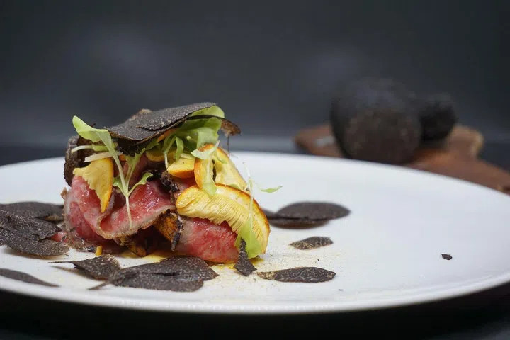 Buona Terra - Aged Wagyu with Fresh Porcini and Ovuli Mushroom