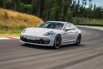 Porsche Panamera Turbo S E Hybrid