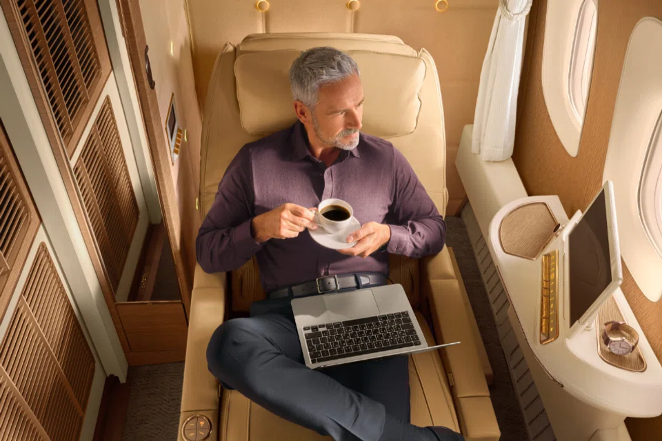 emirates first class cabin experience