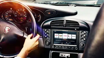 Porsche smart radio