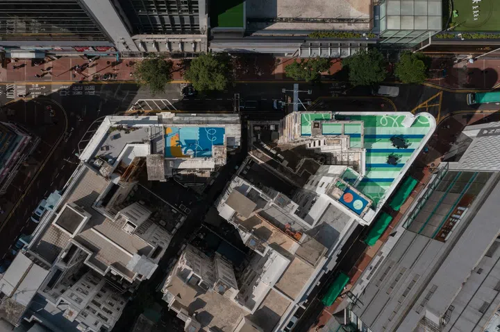 The Hyasan Rooftop Series from a bird's-eye view in Hong Kong turning rooftops into community spaces. (Photo: One Bite)