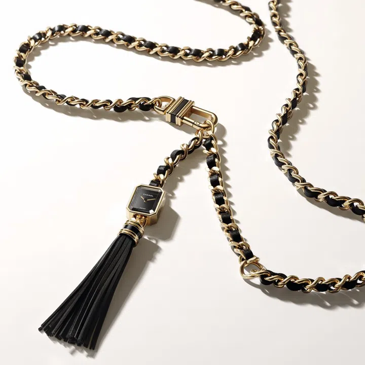 Chanel Premiere sautoir-belt. (Photo: Chanel)