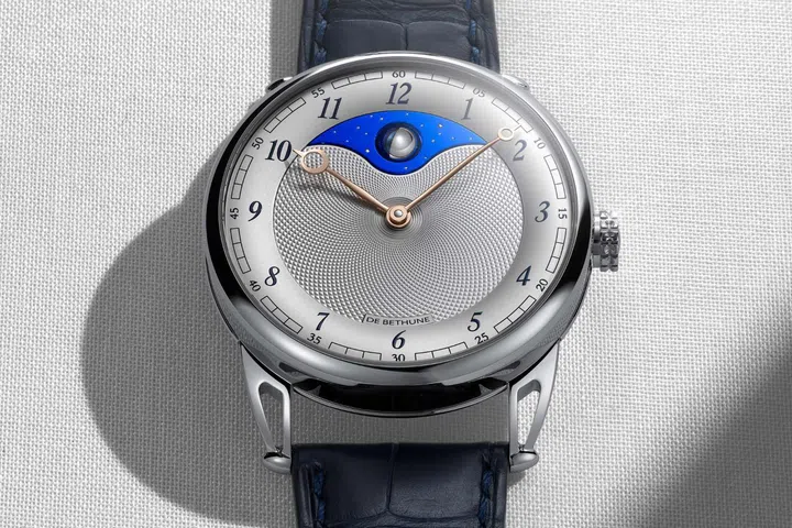 De Bethune DB25Vxs Silver Moon with a spherical moon