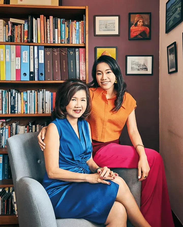 Amanda with her mother, Alison Chong.