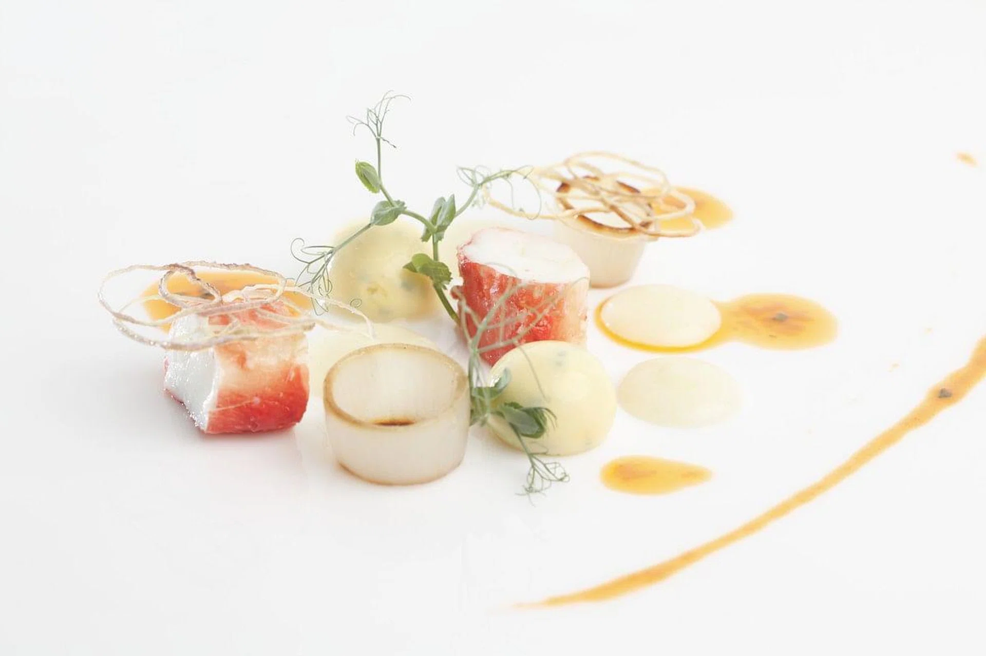 <i>Crab</i>: bergamot, black radish, kombu