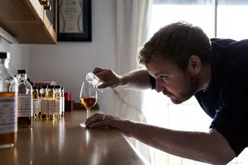 adam_hannett_bruichladdich