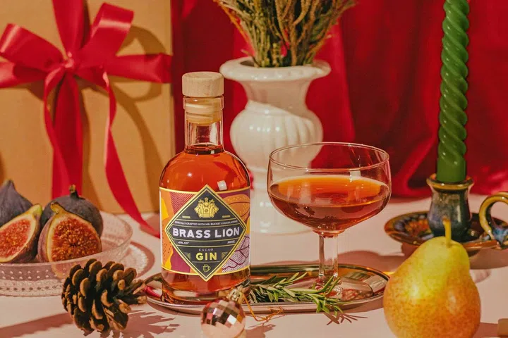 Mr Bucket x Brass Lion