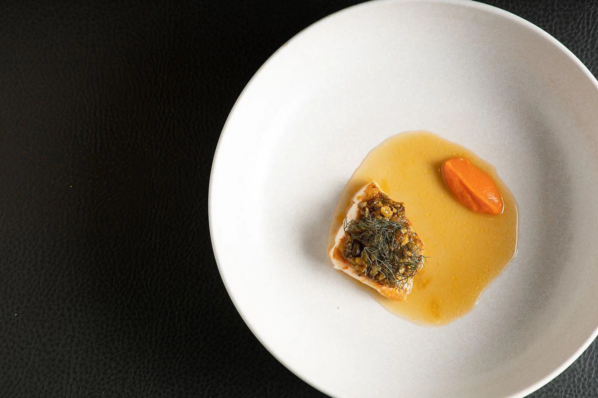 Rouget, seeds, rye, fermented pepper