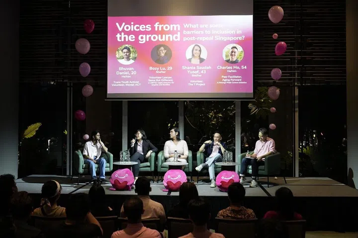 (From left to right) The panellists are Bhuvan Daniel, Bozy Lu, Shania Yusof, Charles Ho, and Andee Tay. (Photo: Pink Dot SG)