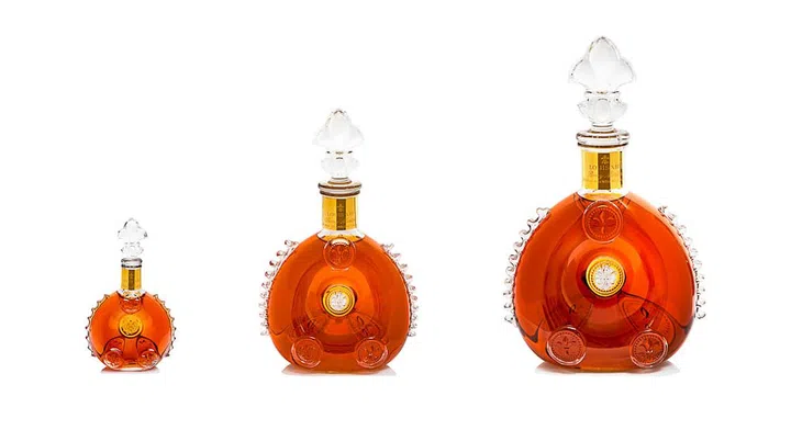 LOUIS XIII Family white background