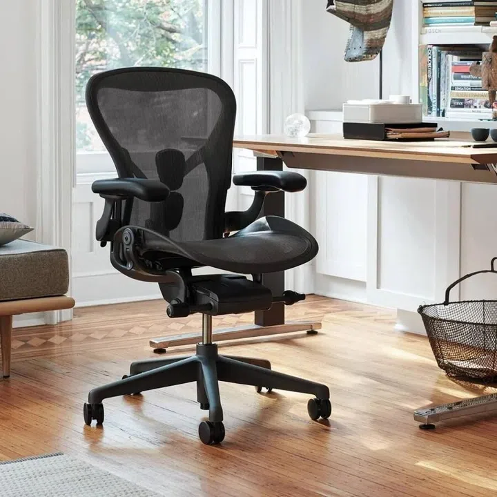 Herman Miller Aeron (Onyx Ultra Matte)