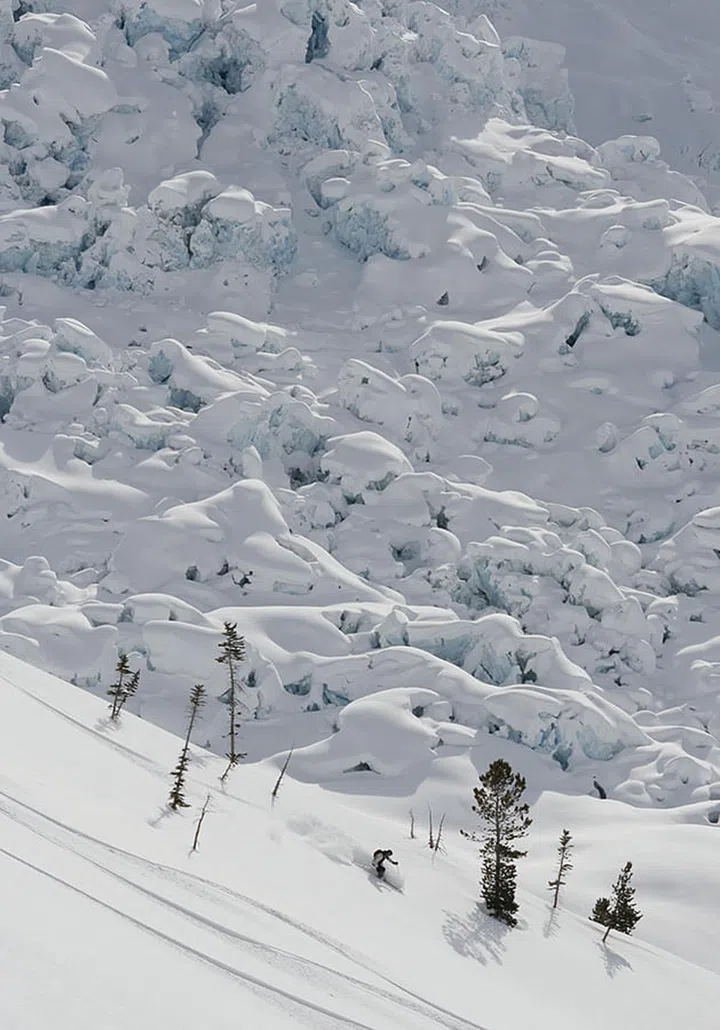As there are no chairlifts, skiers must be able to ski off-piste in powder snow.