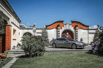 maserati road trip italy