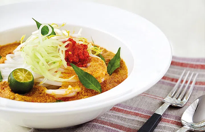 Laksa Singapura.