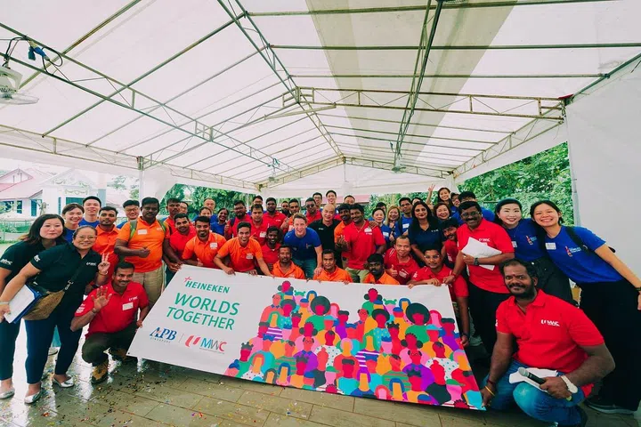 Those who atttended the Worlds Together event on Saturday (Photo: Asia Pacific Brewery)