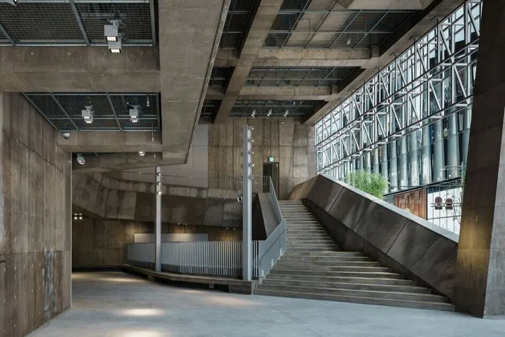 The multi-level architecture of Ginza Sony Park transforms the former Sony Building site into a dynamic “park in the city,” where open-air terraces and subterranean spaces create flexible venues for rotating events.