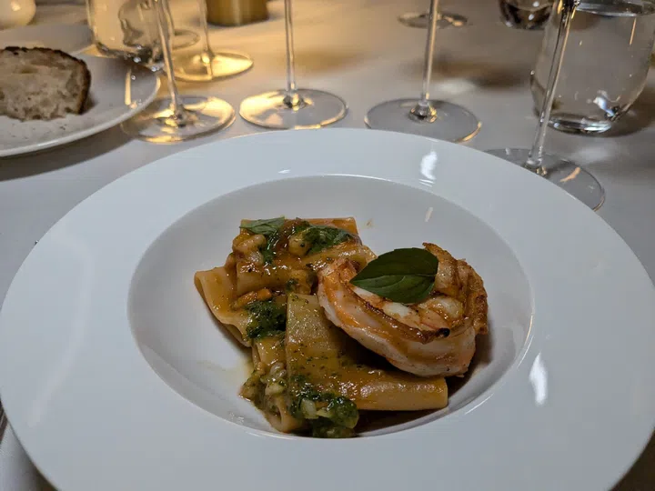 Agliano’s signature mezzi paccheri pasta features prawns from Australia. (Photo: Kenneth SZ Goh)