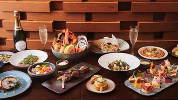 Opus Bar & Grill - Easter
