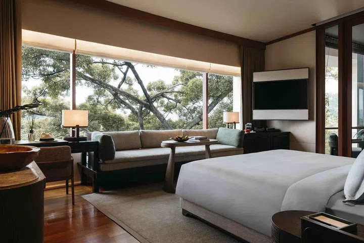 Premier Garden King Room. Photo: Capella Singapore