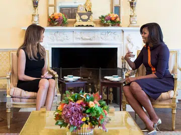 melania_trump_with_michelle_obama_at_the_white_house_crop