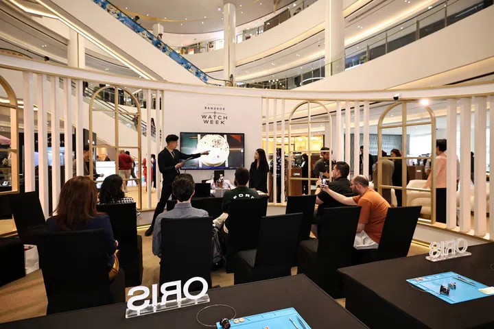 Guests discovering the finer details of the Oris Bangkok Limited Edition watch at Siam Paragon Bangkok Watch Week 2026